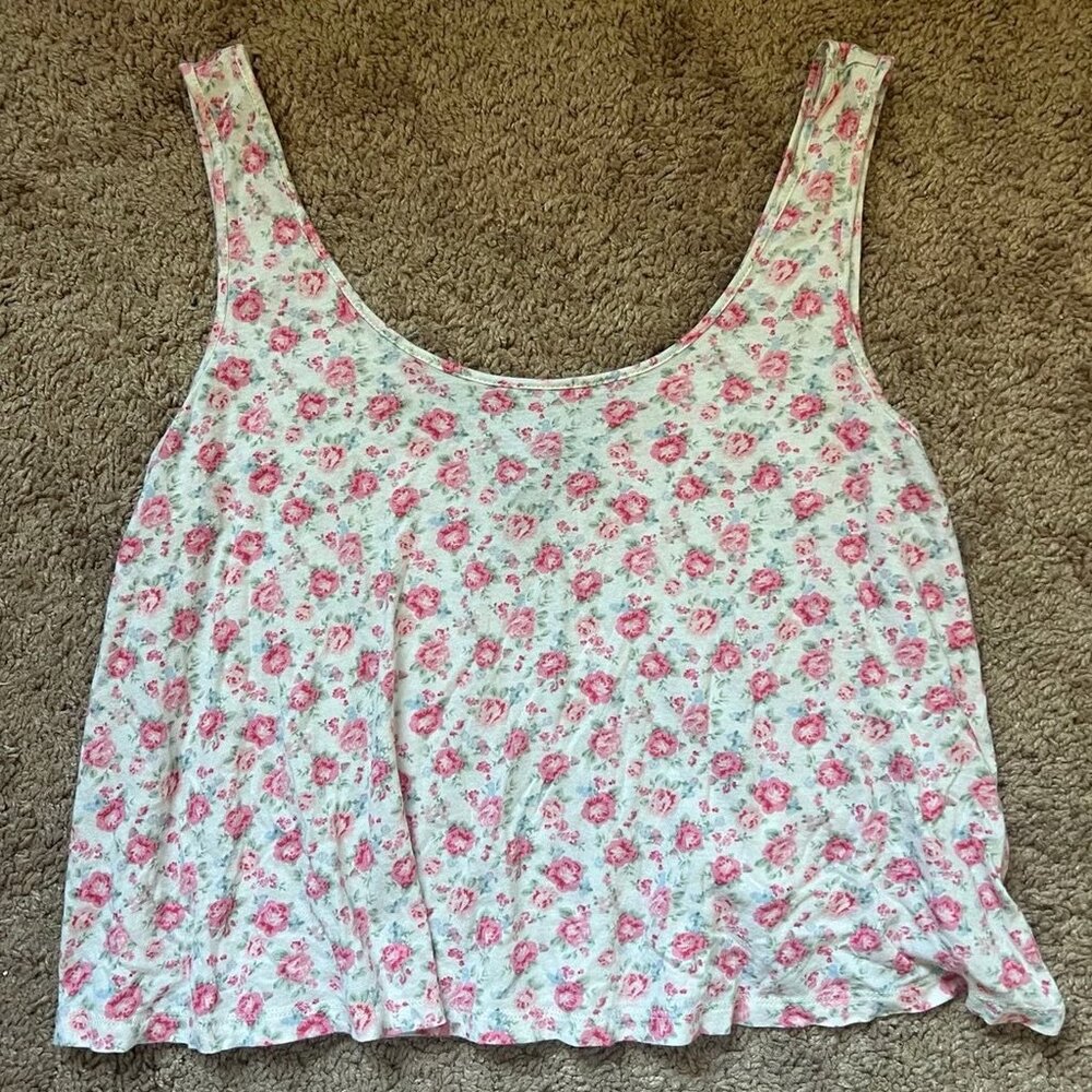 Forever 21 White and Pink Floral Cropped Tank Top